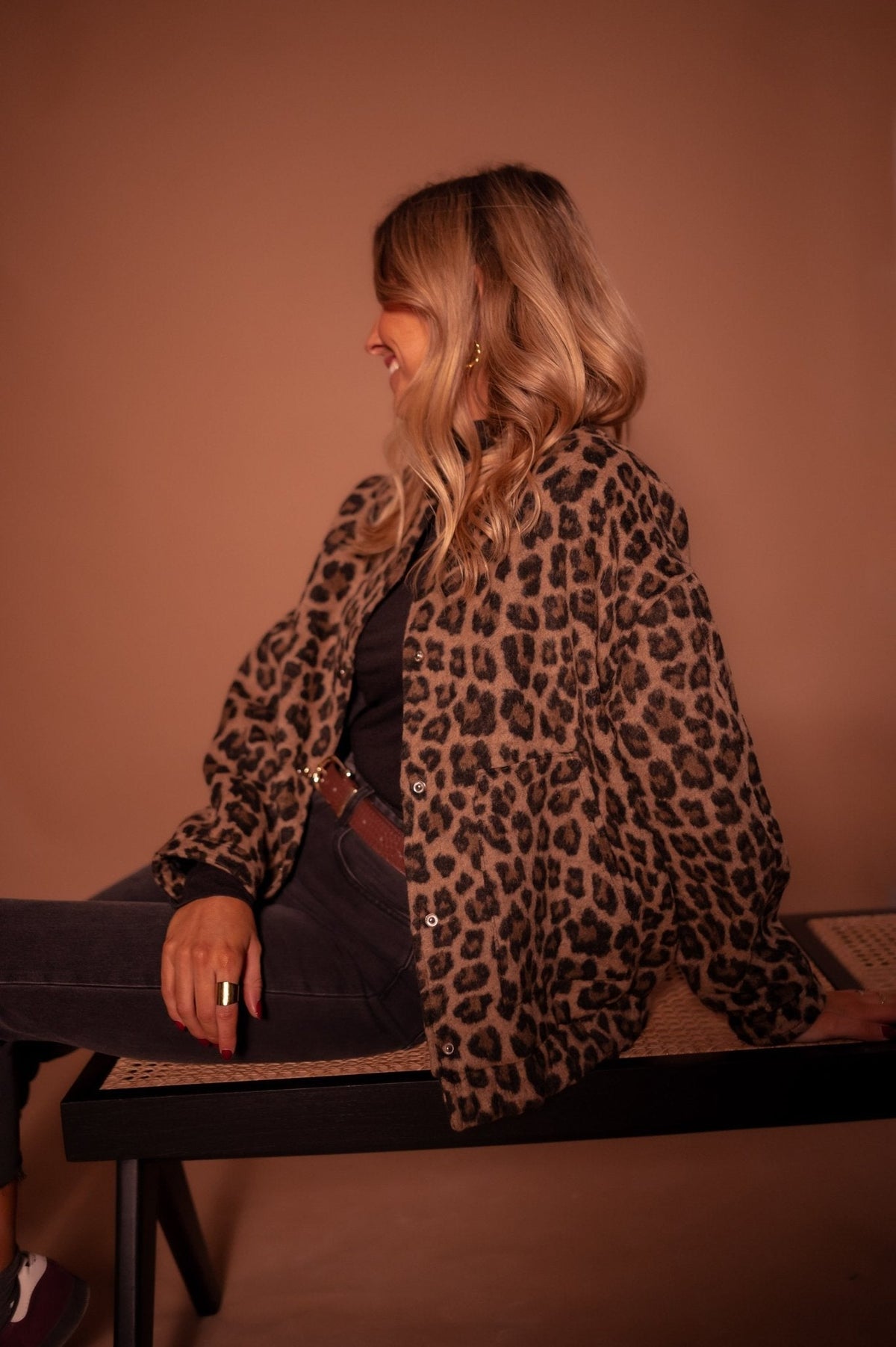 Åsta | Skjortjacka dam med leopardmönster - bild 3