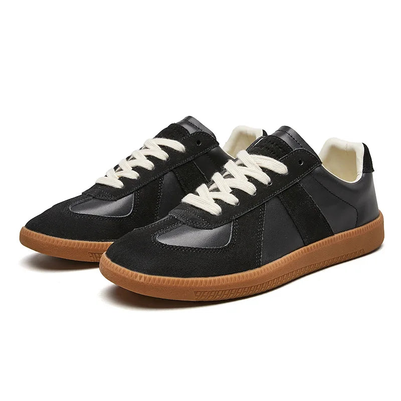 Erik | Sneakers för herr i mocka och läder - Svart